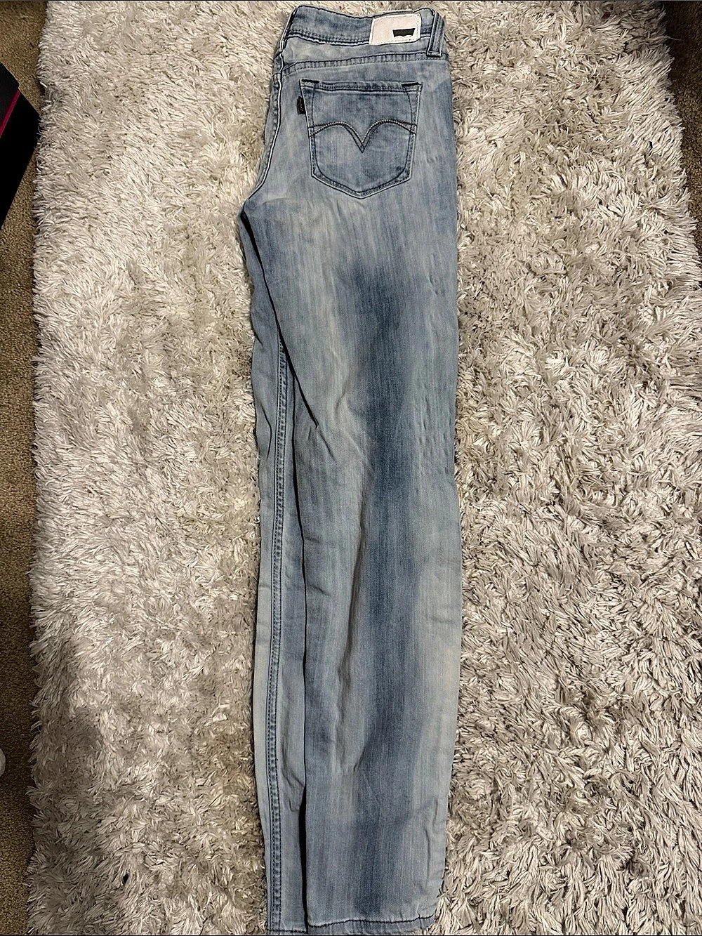 Levi’s Denim Curve Low Rise Skinny Jeans in Blue